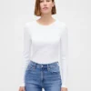 Modern, kompakt ribbad kort T-shirt