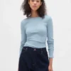 Modern, kompakt ribbad kort T-shirt