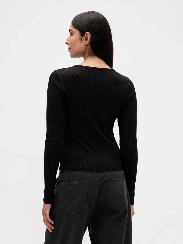 Modern, kompakt ribbad kort T-shirt