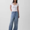 Modern kort topp med spetskant
