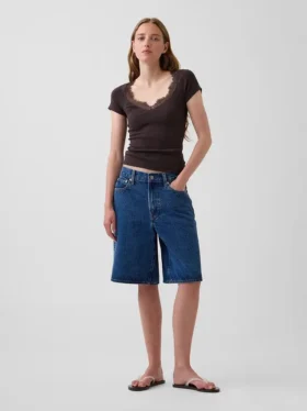 Modern kort topp med spetskant