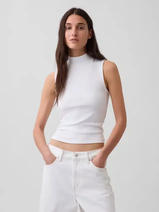 Modern linne med hög hals