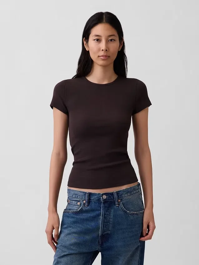 Modern ribbad T-shirt