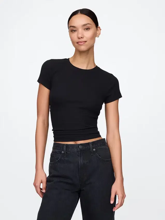 Modern ribbad T-shirt