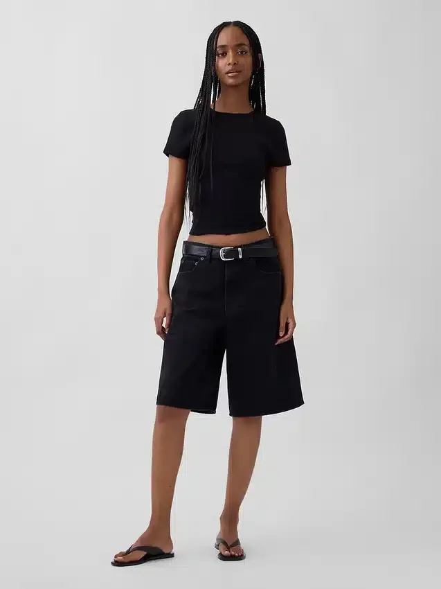 Modern ribbad T-shirt