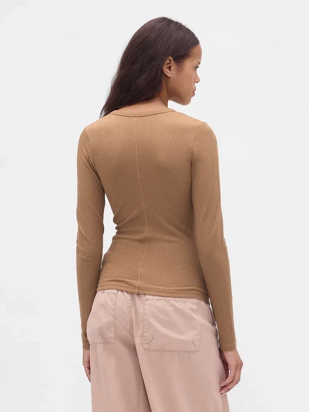 Modern ribbad T-shirt