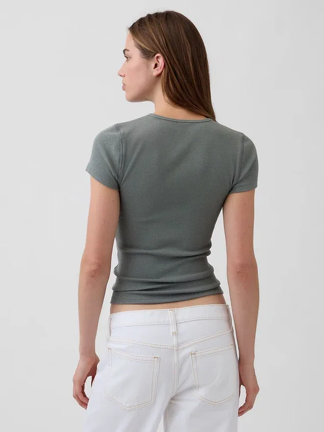 Modern ribbad T-shirt