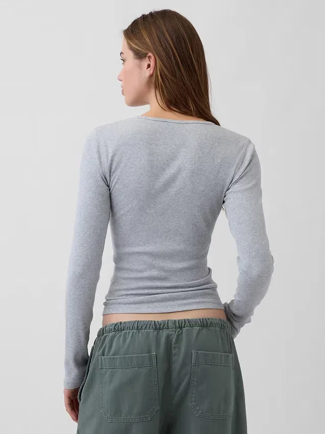 Modern ribbad T-shirt
