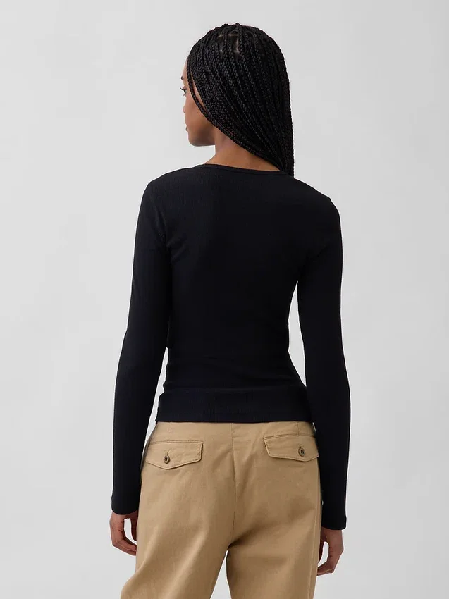 Modern ribbad T-shirt