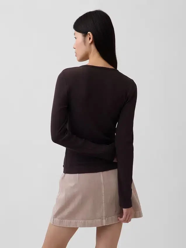 Modern ribbad T-shirt