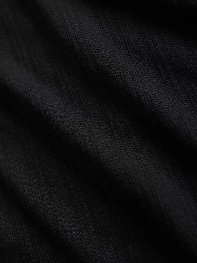 Modern ribbad T-shirt