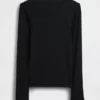 Modern ribbad T-shirt