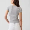 Modern ribbad T-shirt