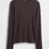 Modern ribbad T-shirt