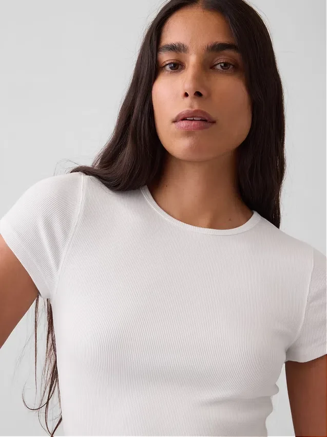 Modern ribbad T-shirt
