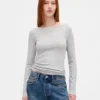 Modern T-shirt med båthals