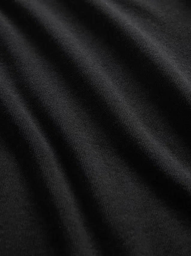 Modern T-shirt med båthals