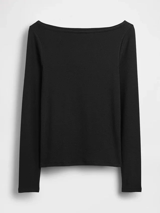 Modern T-shirt med båthals
