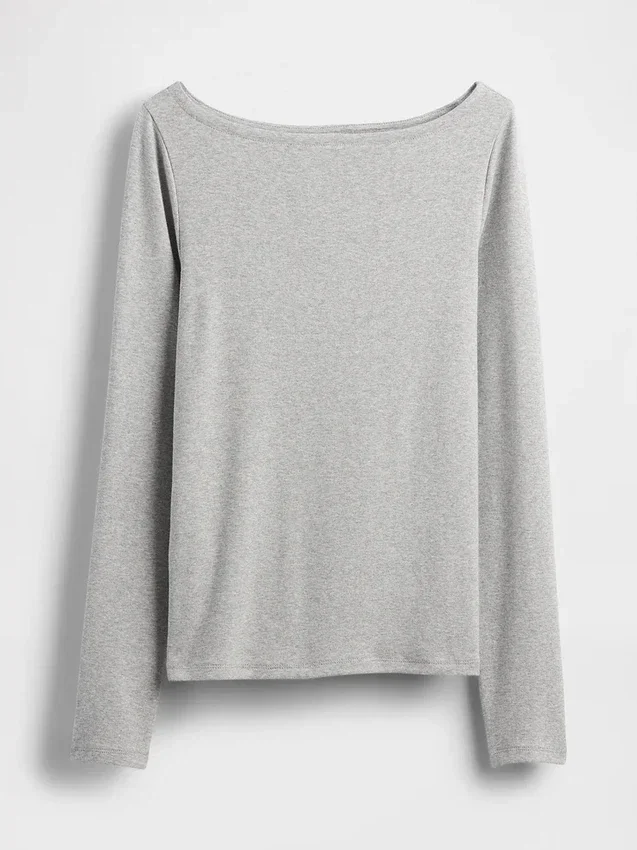 Modern T-shirt med båthals