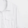 Modern T-shirt med halvlånga ärmar