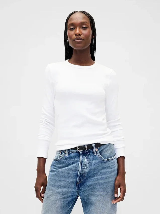 Modern T-shirt med rund hals
