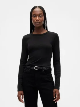 Modern T-shirt med rund hals
