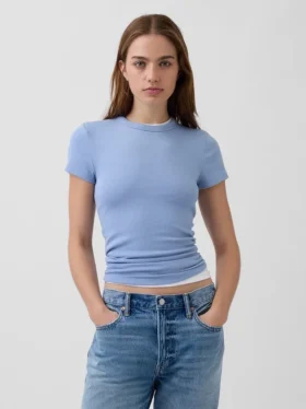 Modern T-shirt med rund hals