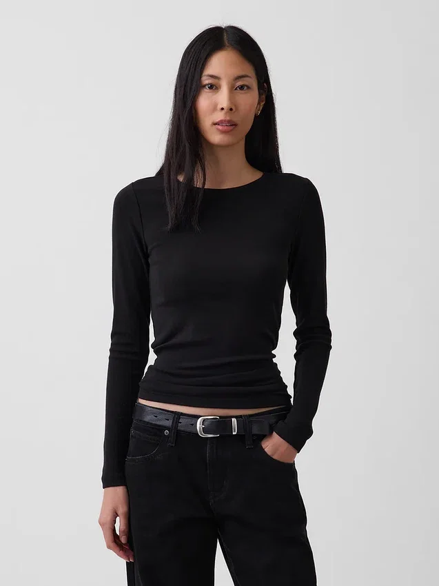 Modern T-shirt med rund hals