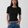 Modern T-shirt med rund hals