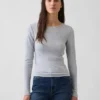 Modern T-shirt med rund hals