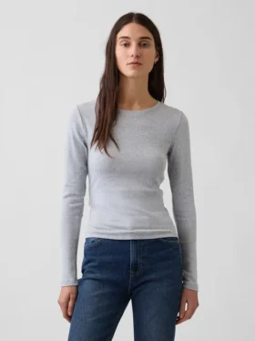 Modern T-shirt med rund hals