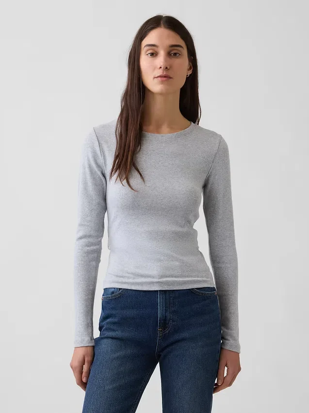 Modern T-shirt med rund hals