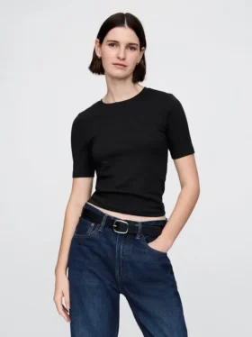 Modern T-shirt med rund hals
