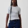 Modern T-shirt med rund hals