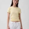 Modern T-shirt med rund hals