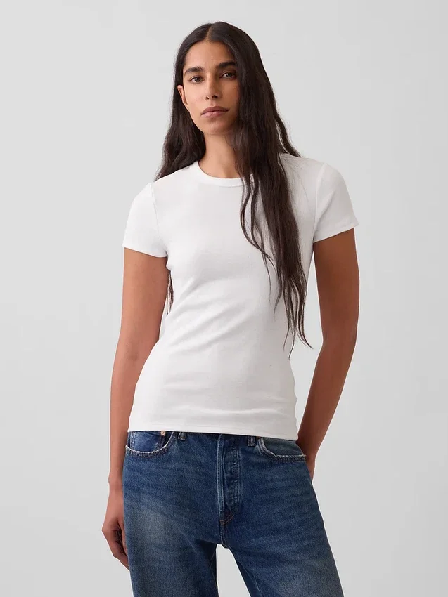 Modern T-shirt med rund hals