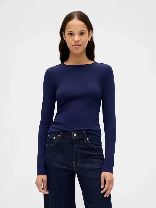 Modern T-shirt med rund hals