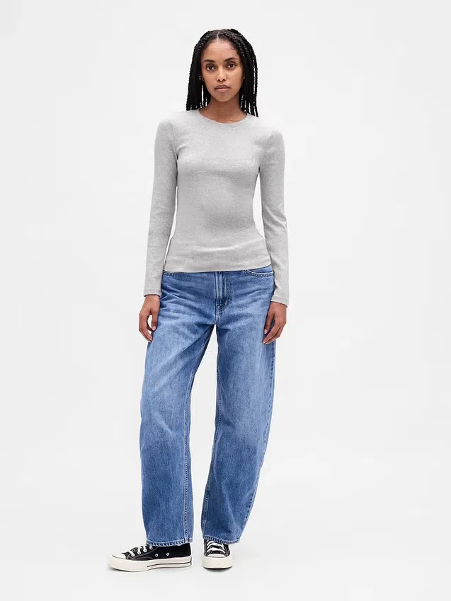 Modern T-shirt med rund hals