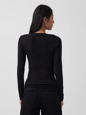 Modern T-shirt med rund hals