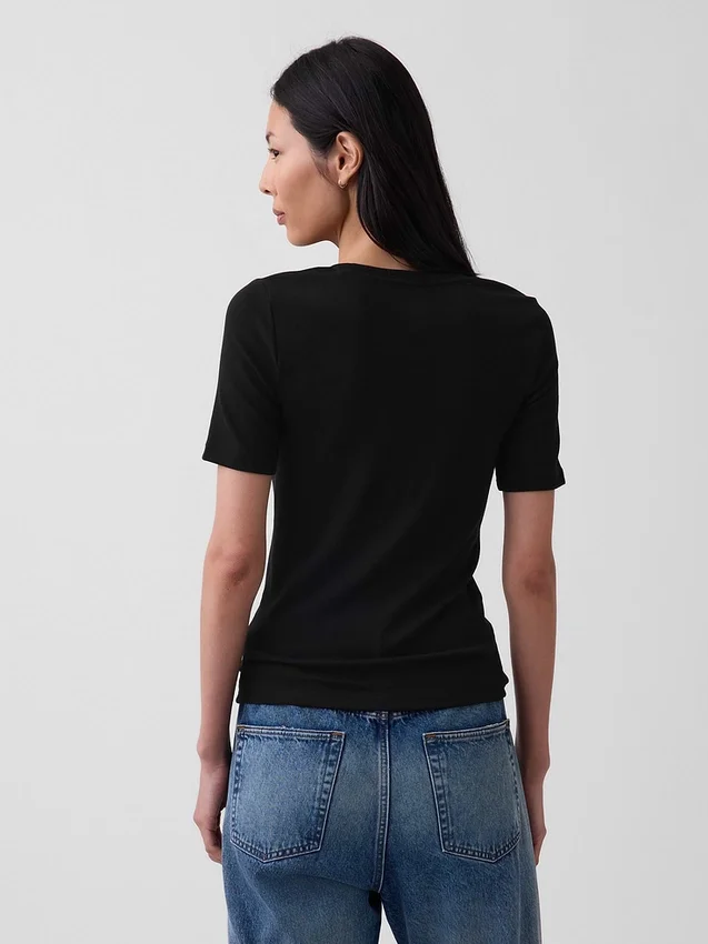 Modern T-shirt med rund hals
