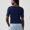 Modern T-shirt med rund hals