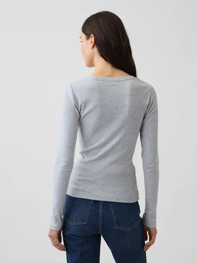 Modern T-shirt med rund hals
