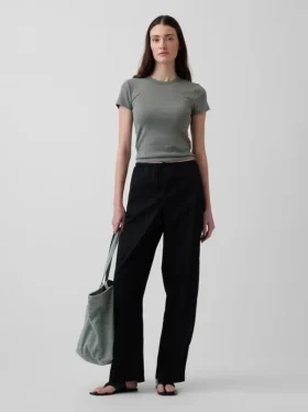 Modern T-shirt med rund hals