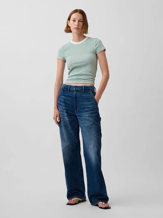 Modern T-shirt med rund hals