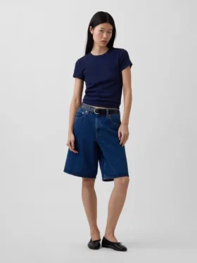 Modern T-shirt med rund hals