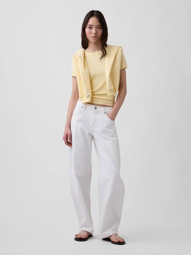 Modern T-shirt med rund hals