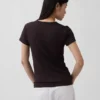 Modern T-shirt med rund hals