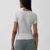 Modern T-shirt med rund hals