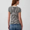 Modern T-shirt med rund hals