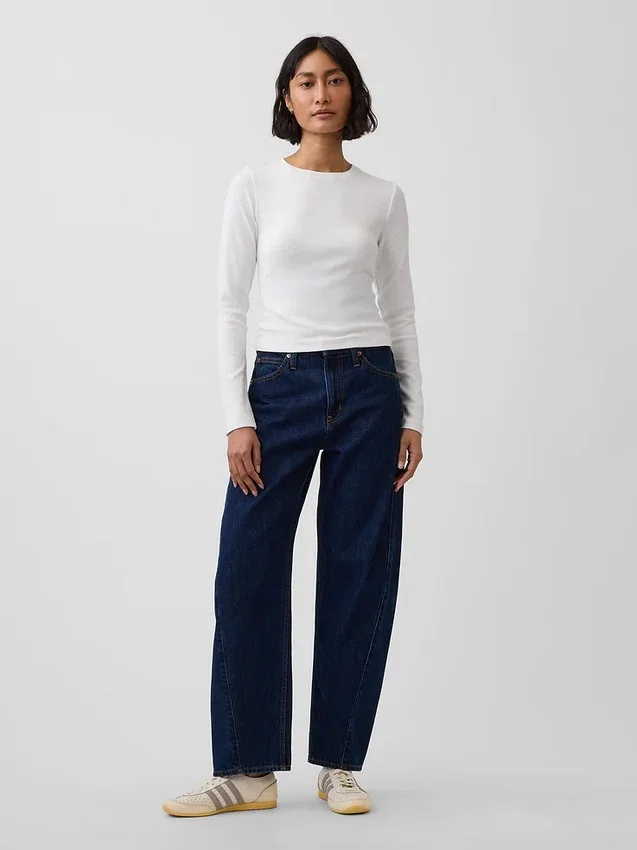 Modern T-shirt med rund hals